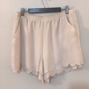 LC Lauren Conrad scalloped shorts